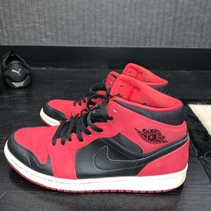 Men’s air Jordan high top sneakers 11.5